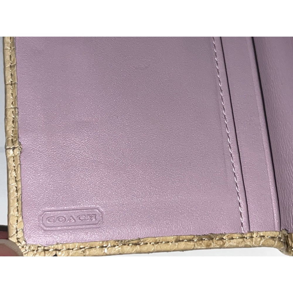 Coach Beige Croc Embossed Patent Leather Bifold Wallet Silver Push Lock Lavender - Picture 9 of 11